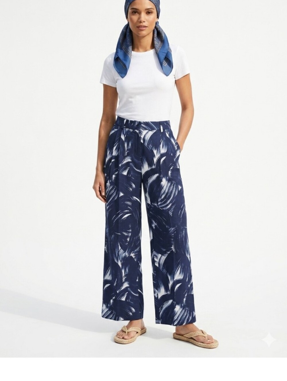 Banana Republic Pleated Wide Leg Printed Pants - Blue/White